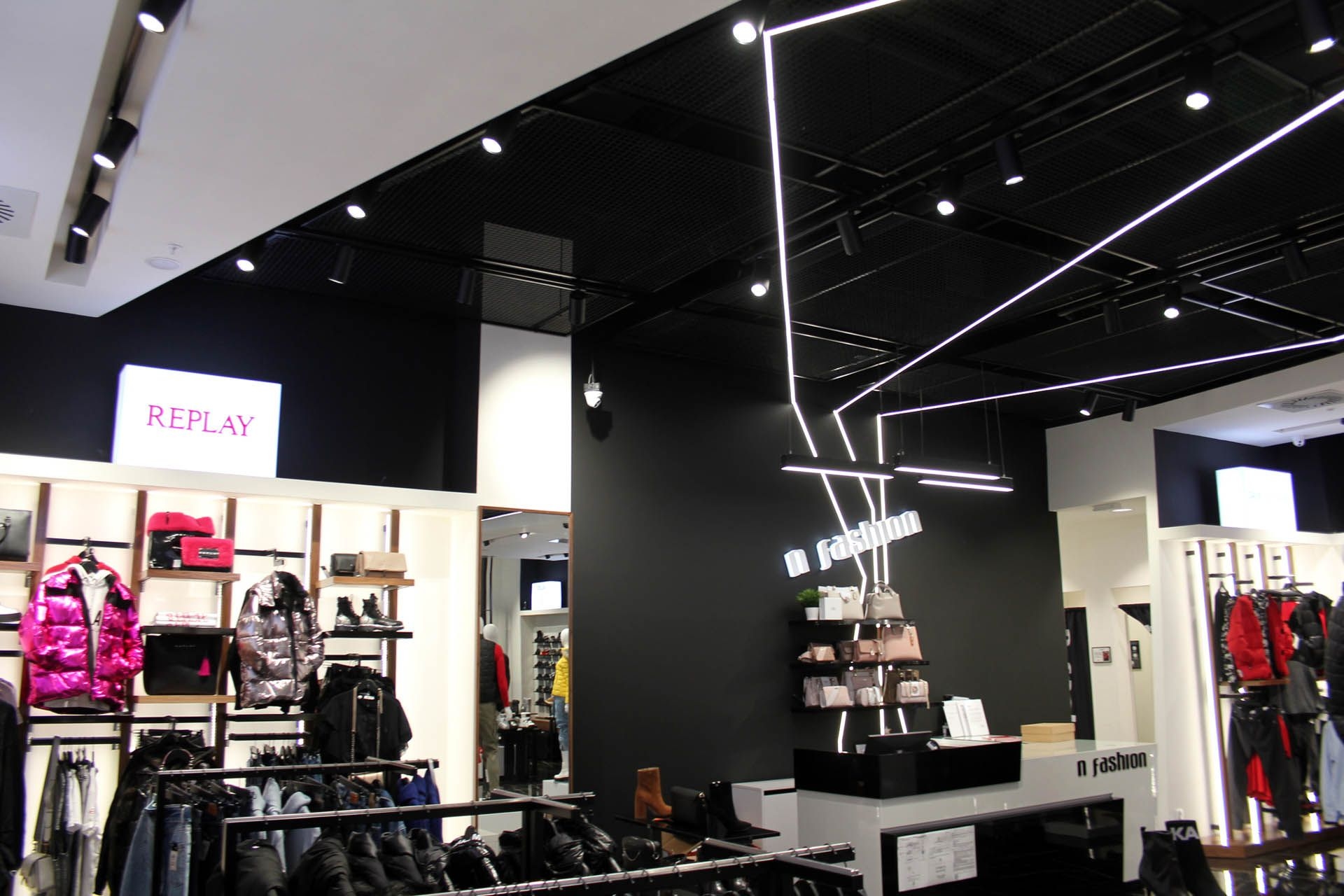 N Selection Galerija interior